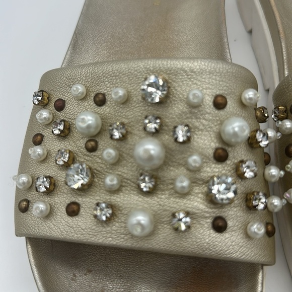 Stuart Weitzman 10m white studded slides - Picture 6 of 11